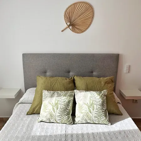 Apto Mercado - Con Garaje Privado *